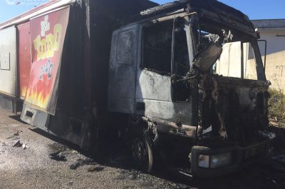 Notte di fuoco a Muro Leccese, a fuoco camioncino dei panini - Corriere Salentino