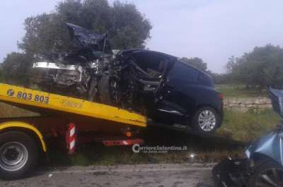Terribile frontale alle porte di Casarano: quattro feriti, per due corsa in ospedale con "codice rosso" - Corriere Salentino