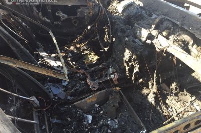 Notte di fuoco in città, le fiamme "divorano" una Mercedes Jlk - Corriere Salentino
