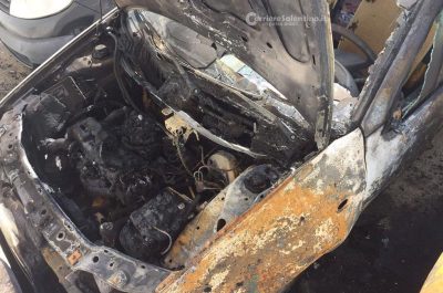 Due auto in fiamme in città, accertamenti in corso per stabilire la matrice del rogo - Corriere Salentino