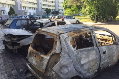 Notte "rovente" in città, quattro auto in fiamme: si indaga sulle cause - Corriere Salentino