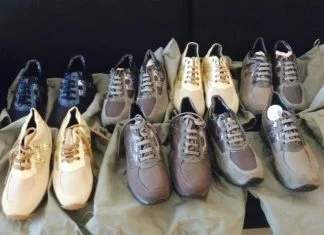 Razzìa di Natale, da un negozio del centro di Lecce spariscono 100 paia di scarpe. Tutte numero 38