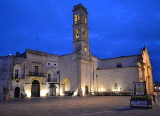 Lite sul regolamento per la festa patronale con la sindaca: malore per il parroco