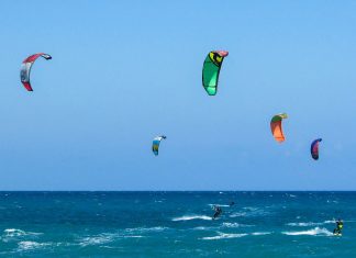 Tragedia durante il kite surf nelle acque dello Ionio, recuperato il corpo di un 55enne barese