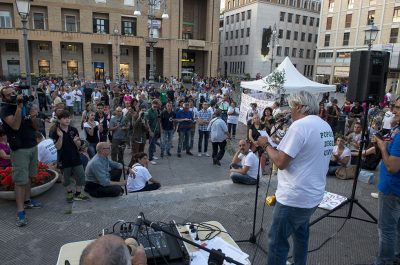 Xylella: corteo in centro, ancora 'no' alle eradicazioni degli ulivi - Corriere Salentino