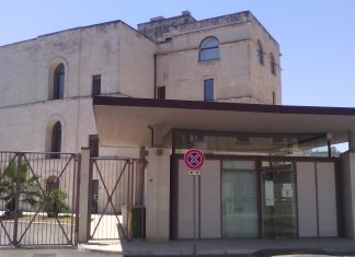 Festeggiano San Martino nonostante le restrizioni in un casolare: nei guai sei giovani