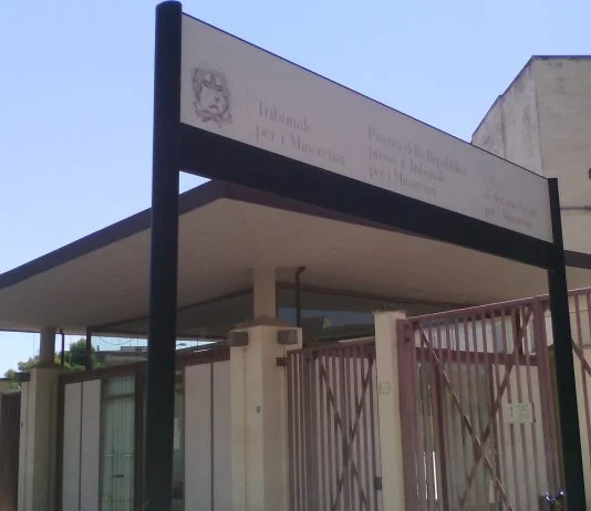 “Mamma, papà ha abusato di me”: 37enne indagato per presunte molestie sulla figlia di 10 anni