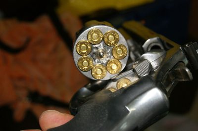 Una serra fai da te di marijuana nella villa: in manette un insospettabile geometra - Corriere Salentino