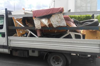 Via Vecchia Surbo, prende fuoco la discarica abusiva. È caccia ai responsabili - Corriere Salentino