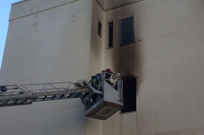 Casa distrutta dalle fiamme nel centro di Gallipoli: arrestato il figlio della proprietaria - Corriere Salentino