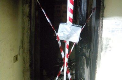 Casa distrutta dalle fiamme nel centro di Gallipoli: arrestato il figlio della proprietaria - Corriere Salentino