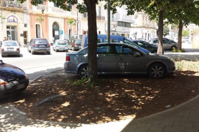 Via Leuca a Lecce e parcheggio selvaggio. D'Agata: "Disastro annunciato?" - Corriere Salentino