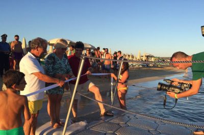 70 metri di passeggiata sul mare: inaugurato il pontile delle Maldive del Salento - Corriere Salentino