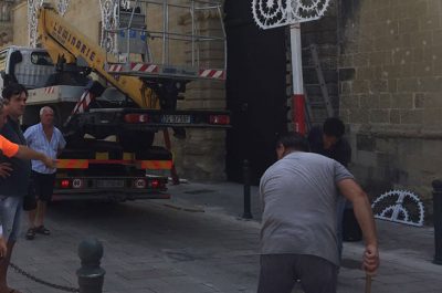 Tragedia a Strudà, operaio muore mentre smonta le luminarie - Corriere Salentino