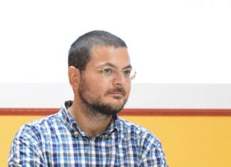 Grillo dà il via libera a Enrico Giuranno: è il candidato ufficiale del M5S per Casarano. Ancora nulla di fatto per Galatone: due meetup e due candidati