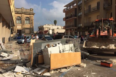 Spaccata nel centro di Calimera, sradicato il bancomat dell'Unicredit ma i ladri fuggono a mani vuote - Corriere Salentino