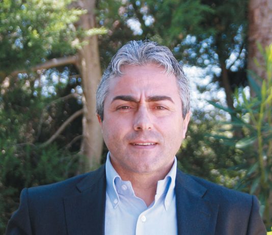 Nuovi guai per l’ex sindaco Piccione: indagato per rivelazione di segreti d’ufficio nell’ambito di un concorso