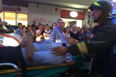 Perde il controllo del suv e si schianta contro un bar, due feriti - Corriere Salentino