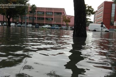 Maltempo, città paralizzata e agricoltura in ginocchio - Corriere Salentino