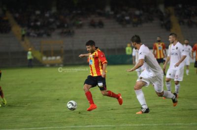 Il Lecce cala il poker, quarta vittoria consecutiva contro il Catanzaro - Corriere Salentino