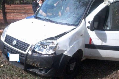 A bordo di un veicolo rubato bussava alle case in cerca di soldi e cibo. Arrestato dopo un inseguimento - Corriere Salentino