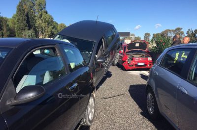 Maxi tamponamento sulla statale 16, un'auto si impenna: lievi feriti - Corriere Salentino