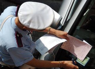 Lo sfogo di un’infermiera del Fazzi: “Multata per violazioni al divieto da gente senza senso umano”