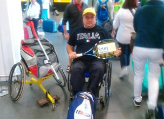 Disabile ingiustamente “vessato” al check in da Ryanair. Codici Lecce: “Discriminatorio e offensivo”
