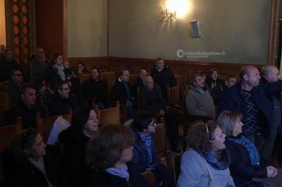 Violenta protesta dei lavoratori in Consiglio provinciale, sospesi i lavori. Nominato il commissario liquidatore. "Vi siete messi in testa di fare fallire la società" - Corriere Salentino