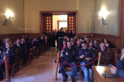 "Alba Service non si può ricapitalizzare". In Provincia scoppia la rissa: i lavoratori sospettano che si vogliano favorire le ditte private - Corriere Salentino