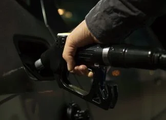 Auto in panne e problemi al motore per centinaia di automobilisti salentini: tutta colpa del gasolio non raffinato correttamente