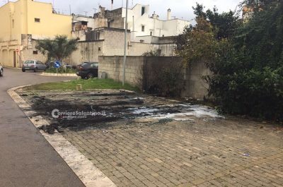 Raid incendiario a Monteroni, in fiamme sei vetture di un autonoleggio - Corriere Salentino