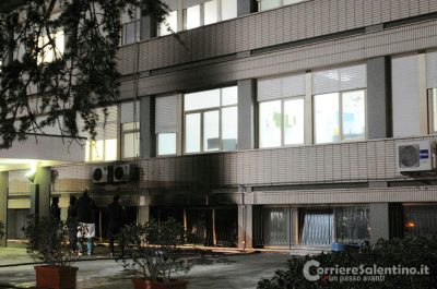 Fiamme nello scantinato dell'ospedale, corridoi e pronto soccorso invasi dal fumo: paura a Casarano - Corriere Salentino