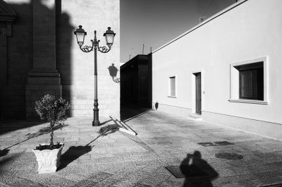 "Con i tuoi occhi": vedenti e non vedenti rimettono in discussione il fare fotografia - Corriere Salentino