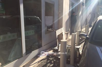Ordigno fa esplodere il bancomat ma il colpo fallisce - Corriere Salentino
