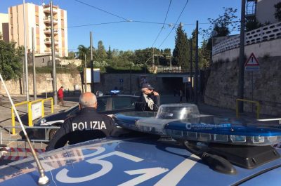 Caduta calcinacci, chiusura del sottopassaggio di Monteroni: traffico in tilt - Corriere Salentino