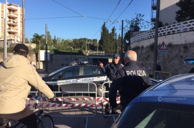 Caduta calcinacci, chiusura del sottopassaggio di Monteroni: traffico in tilt - Corriere Salentino