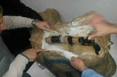 Marijuana e kalashnikov, scattano cinque arresti: sequestrata quasi una tonnellata di "erba" - Corriere Salentino