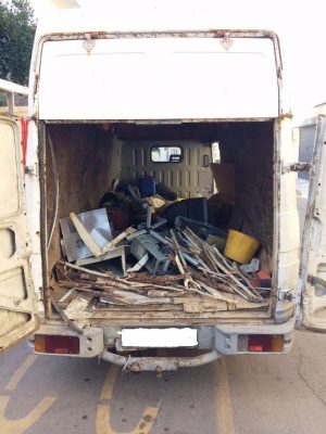 Controlli nel sud Salento: arresti, denunce e due fuggitivi, con la droga nell'auto, sono tutt'ora ricercati - Corriere Salentino