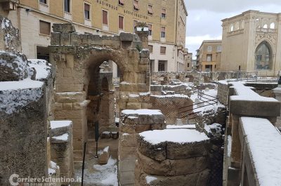 Risveglio sotto la neve per Lecce e provincia, disagi alla circolazione - Corriere Salentino