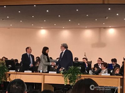 Il grande sogno dell'Europa dei popoli, che oggi è diventato un incubo. La retorica di Boldrini, con universitari in polemica per il mancato invito e scuole dentro l'Ecotekne - Corriere Salentino