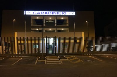 Pistola in pugno assaltano supermercato: arrestati in quattro - Corriere Salentino