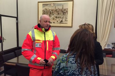 Bufera di neve, il prefetto impone le catene ai mezzi pesanti e scuole superiori chiuse per lunedì - Corriere Salentino