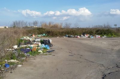 Zona Via Vecchia Cavallino discarica a cielo aperto, Sportello dei diritti: Più controlli e sanzioni per chi abbandona rifiuti - Corriere Salentino