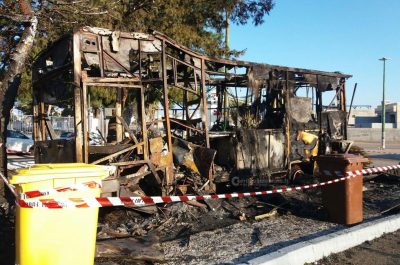 Notte "rovente" nel Salento: a Melissano distrutto un fast food mobile - Corriere Salentino