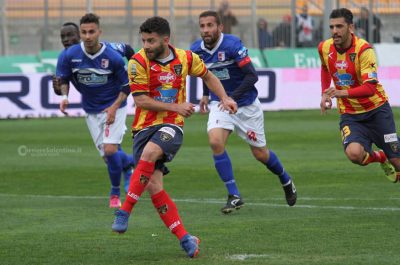 Il Lecce batte la Vibonese e resta solo al comando - Corriere Salentino