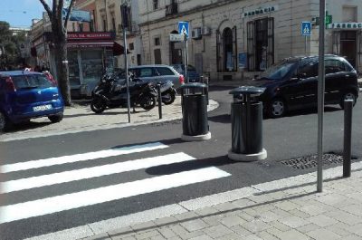 Via Leuca: l’eterno e assurdo cantiere. D'Agata: "Aiuole appena fatte e già ingombrate da rifiuti" - Corriere Salentino