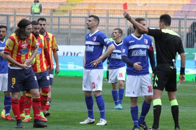 Il Lecce batte la Vibonese e resta solo al comando - Corriere Salentino