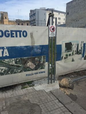 Centinaia di multe: lancio del rifiuto per non pagare le tasse. Lamentele per il degrado della chiesetta Santa Lucia, ma presto tutto sarà riqualificato - Corriere Salentino
