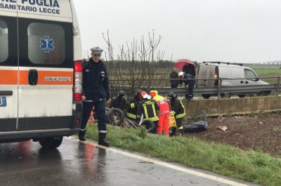 Perde il controllo dell'auto e si ribalta, muore 44enne di Nardò - Corriere Salentino